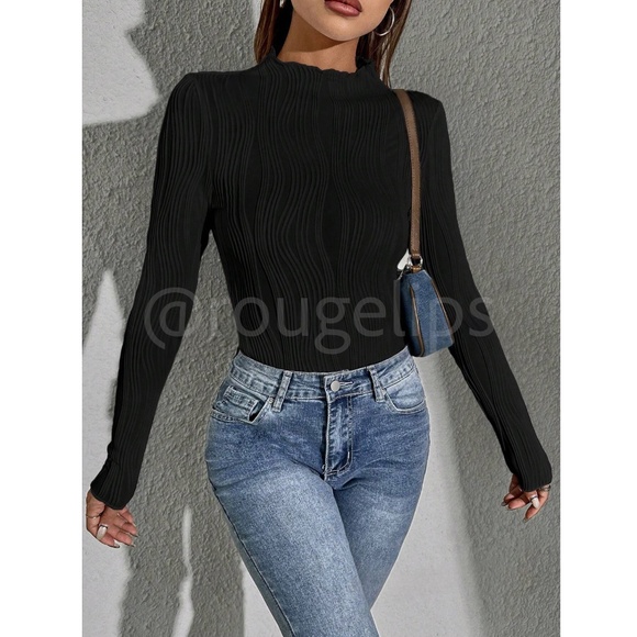 Textured Black Long Sleeve Fitted Tee Shirt Top - Picture 4 of 7